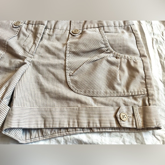 Studio Y Women's Tan Striped Shorts Size 7/8 - Picture 9 of 9